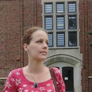 Meet your Posher, April